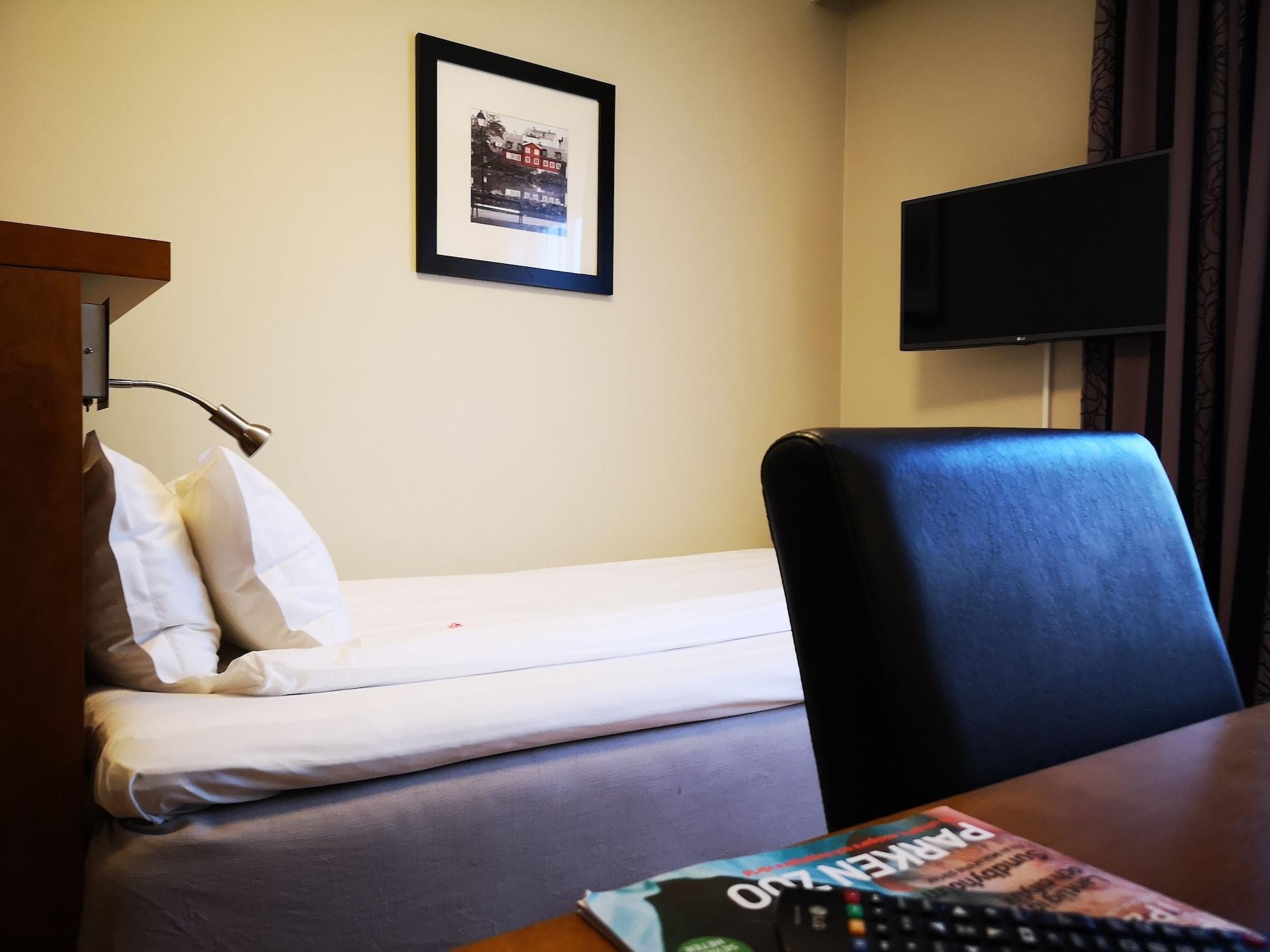 เบสต์ เวสเทิร์น พลาซา โฮเต็ล Hotel เอสคิสทูนา ภายนอก รูปภาพ