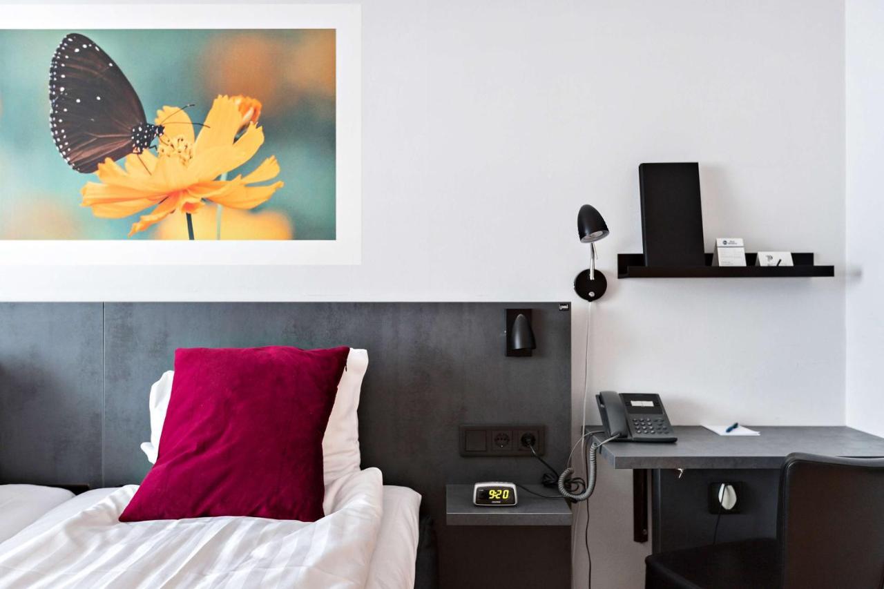 เบสต์ เวสเทิร์น พลาซา โฮเต็ล Hotel เอสคิสทูนา ภายนอก รูปภาพ