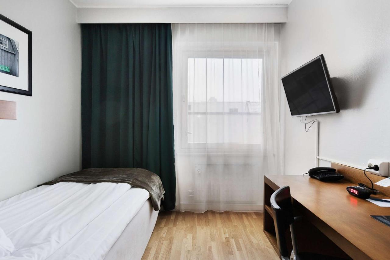 เบสต์ เวสเทิร์น พลาซา โฮเต็ล Hotel เอสคิสทูนา ภายนอก รูปภาพ