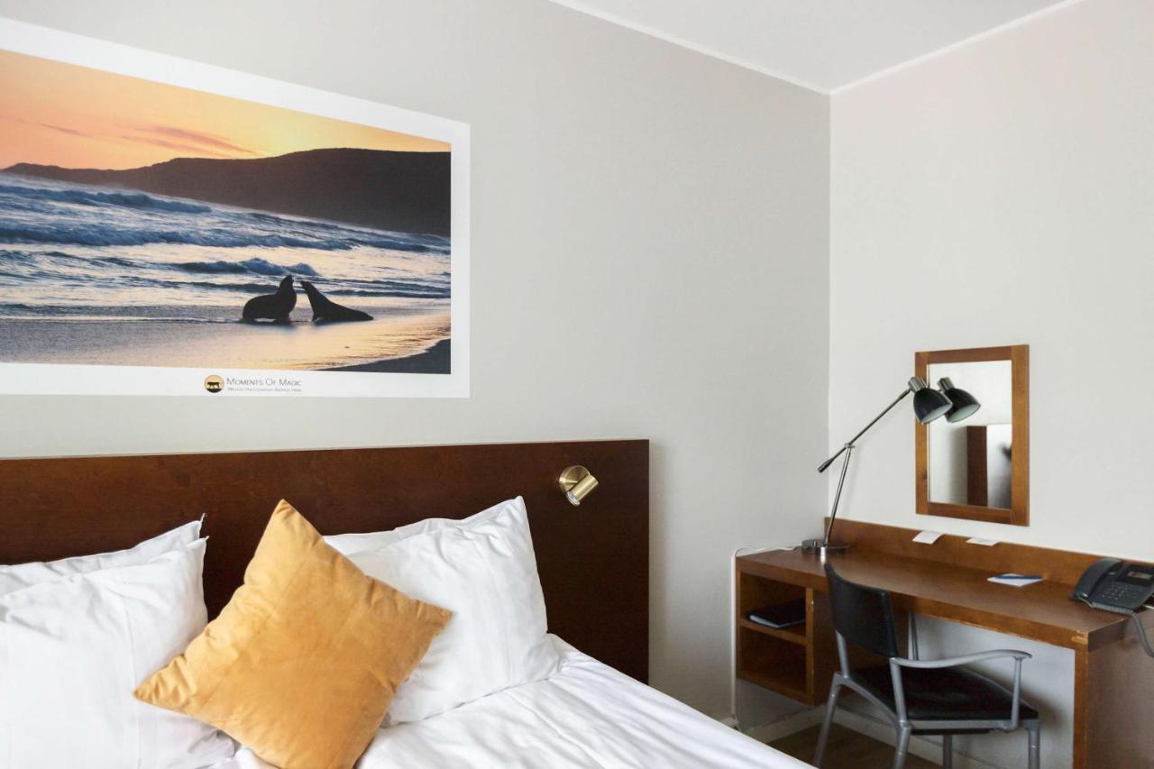เบสต์ เวสเทิร์น พลาซา โฮเต็ล Hotel เอสคิสทูนา ภายนอก รูปภาพ