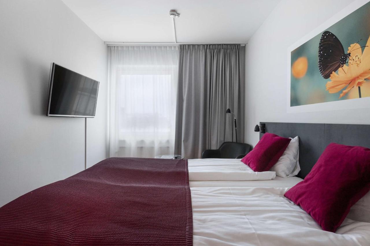 เบสต์ เวสเทิร์น พลาซา โฮเต็ล Hotel เอสคิสทูนา ภายนอก รูปภาพ